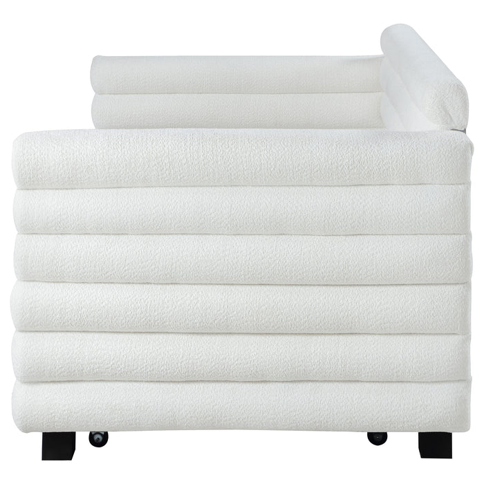 Patricia Daybed - Visions in Furniture (La Mirada, CA)