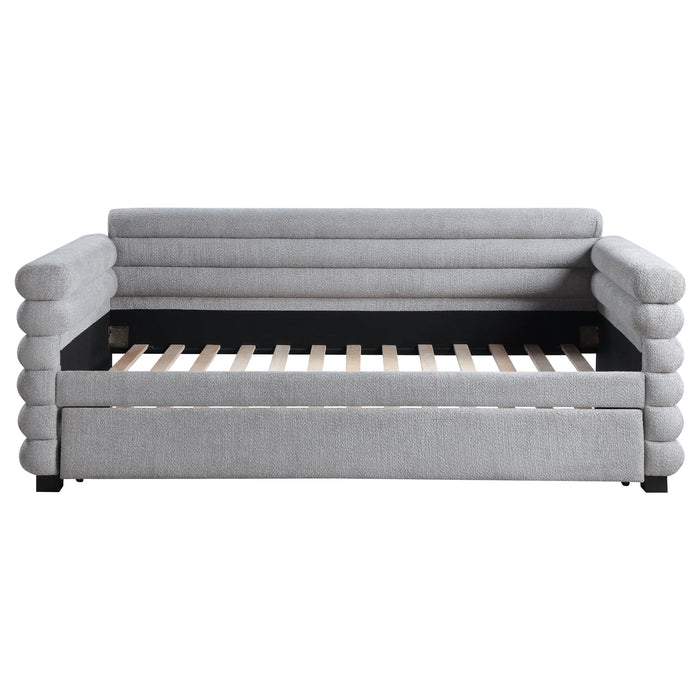 Patricia Daybed - Visions in Furniture (La Mirada, CA)