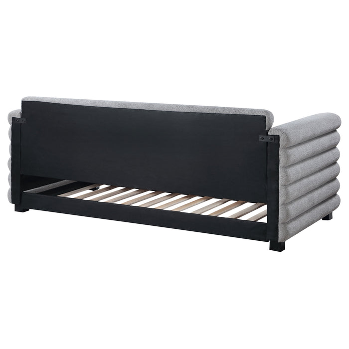 Patricia Daybed - Visions in Furniture (La Mirada, CA)