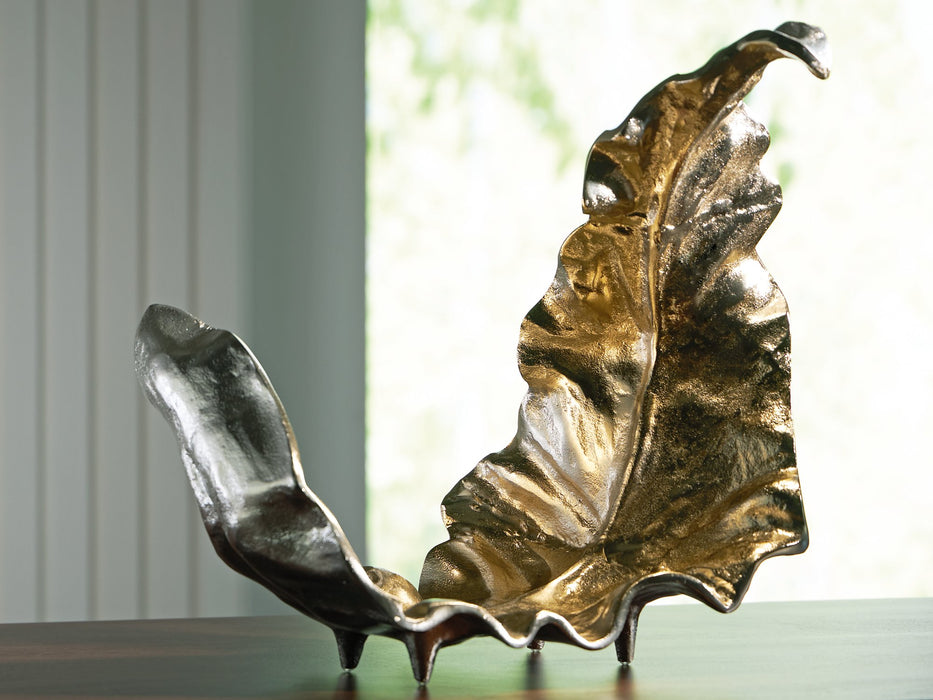 Darinsen Sculpture - Visions in Furniture (La Mirada, CA)