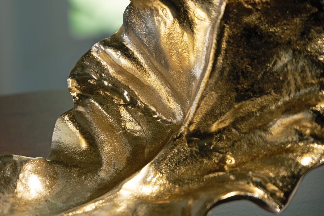 Darinsen Sculpture - Visions in Furniture (La Mirada, CA)