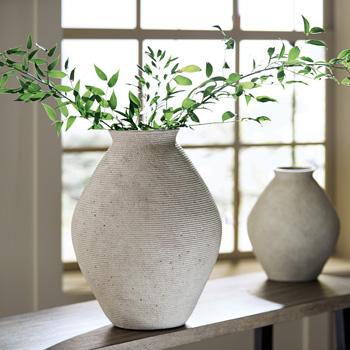 Hannela Vase - Visions in Furniture (La Mirada, CA)