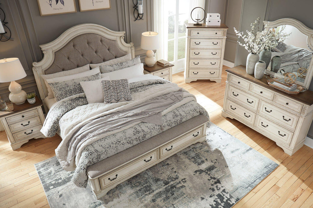 Realyn Upholstered Bed - Visions in Furniture (La Mirada, CA)