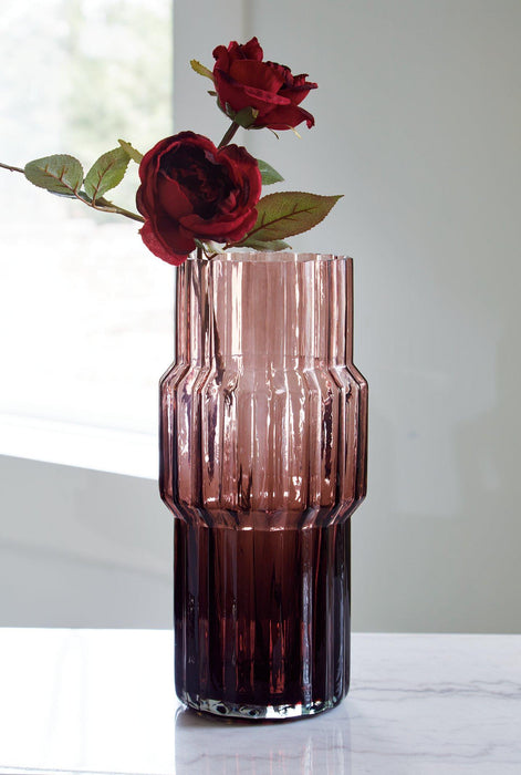 Dorlow Vase - Visions in Furniture (La Mirada, CA)