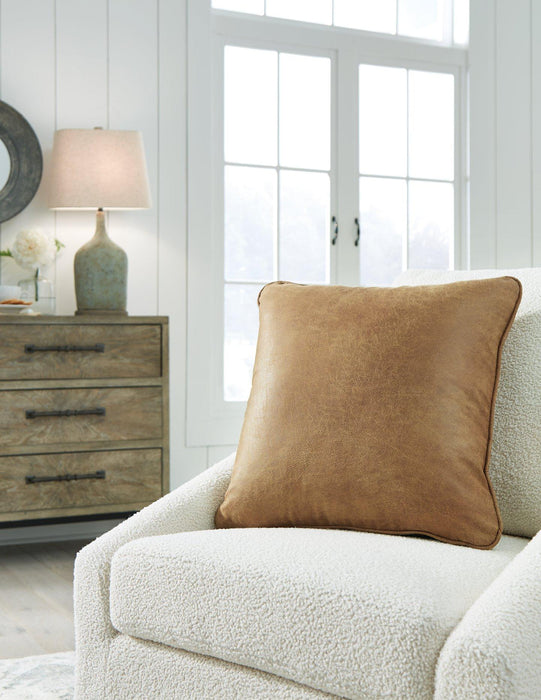 Cortnie Pillow - Visions in Furniture (La Mirada, CA)