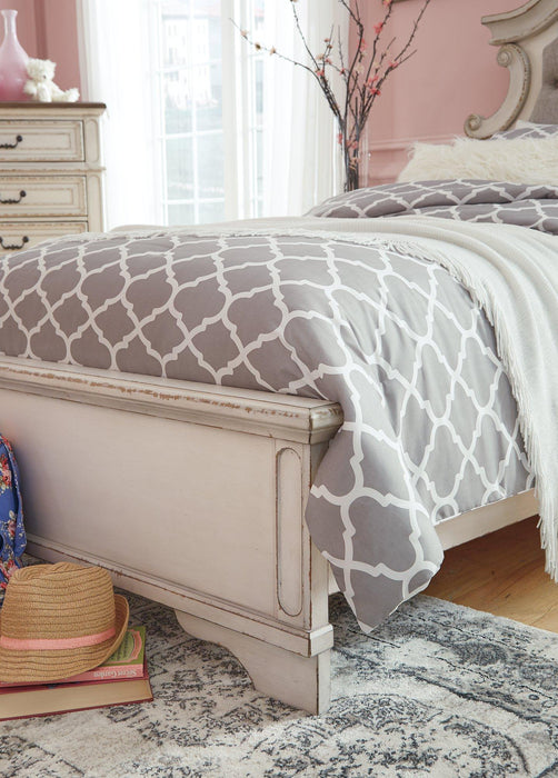 Realyn Upholstered Bed - Visions in Furniture (La Mirada, CA)