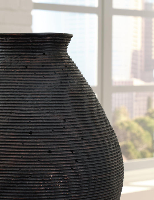 Hannela Vase - Visions in Furniture (La Mirada, CA)