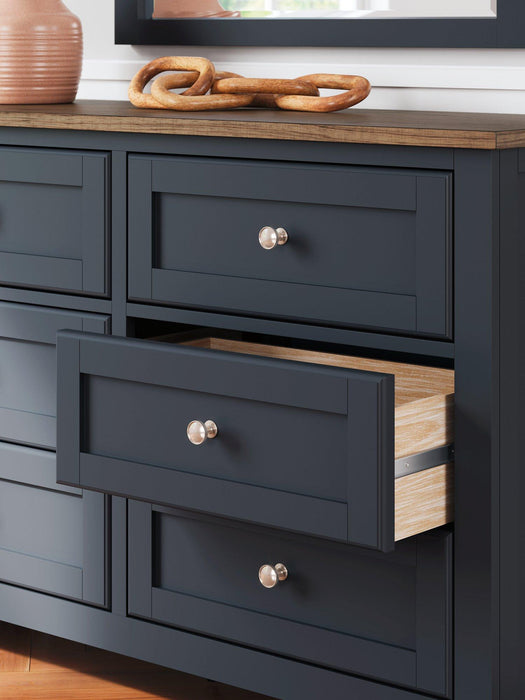 Landocken Bedroom Package - Visions in Furniture (La Mirada, CA)