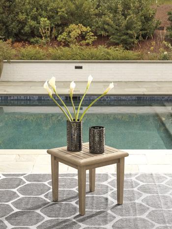 Gerianne End Table - Visions in Furniture (La Mirada, CA)
