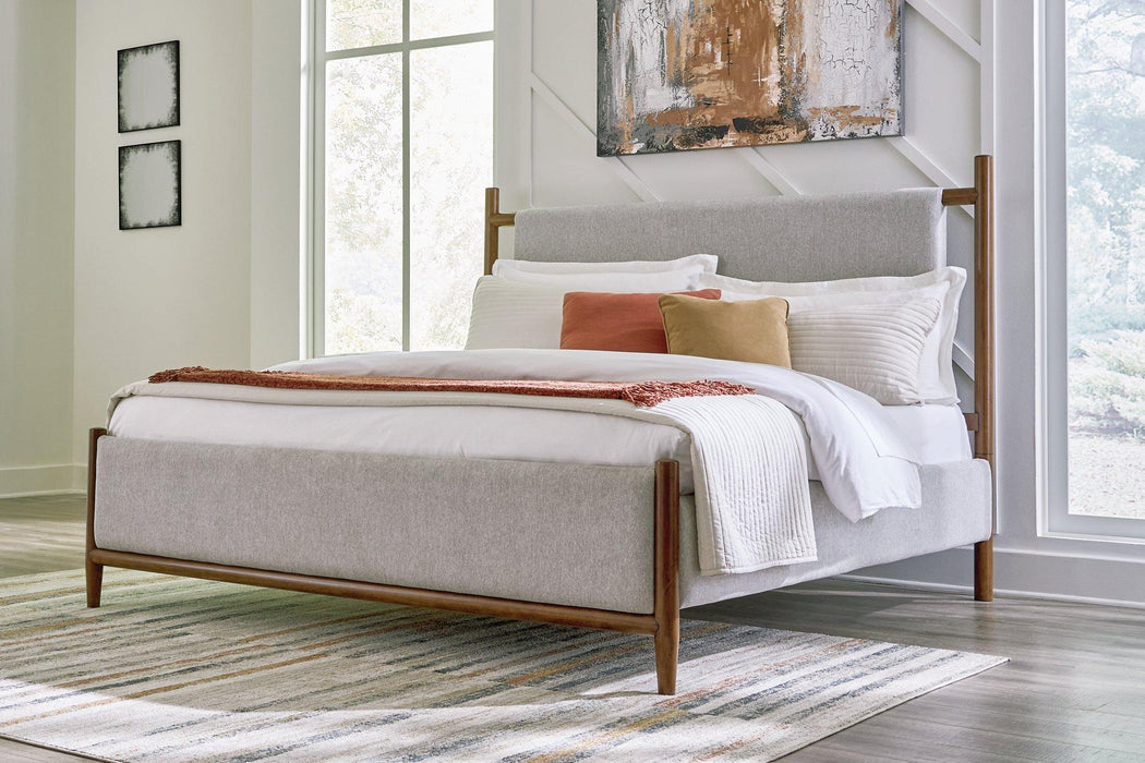 Lyncott Bedroom Set - Visions in Furniture (La Mirada, CA)