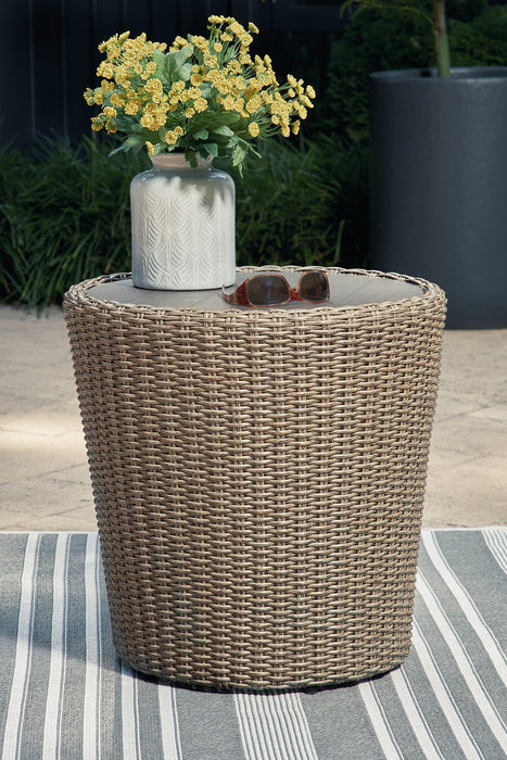 Danson Outdoor End Table - Visions in Furniture (La Mirada, CA)