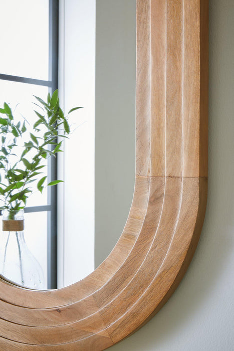 Daverly Accent Mirror - Visions in Furniture (La Mirada, CA)