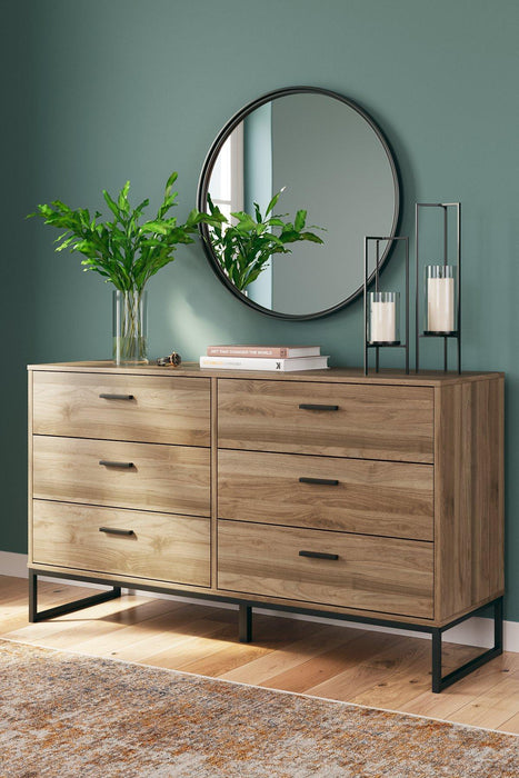 Deanlow Dresser - Visions in Furniture (La Mirada, CA)
