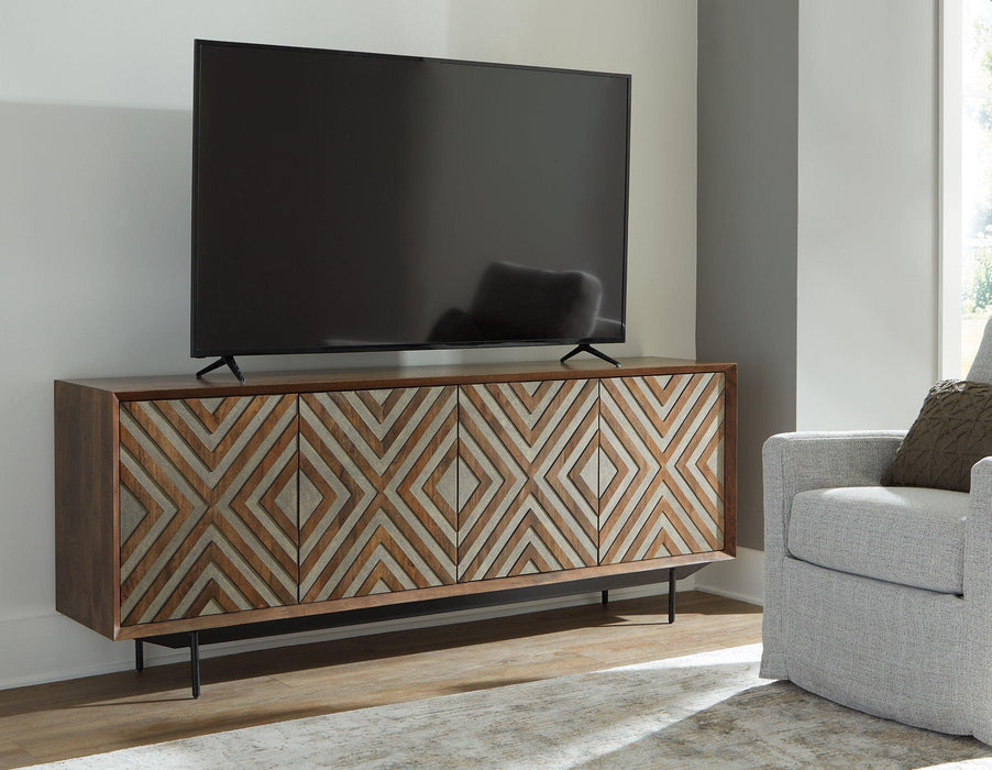 Dreggan Accent Cabinet - Visions in Furniture (La Mirada, CA)