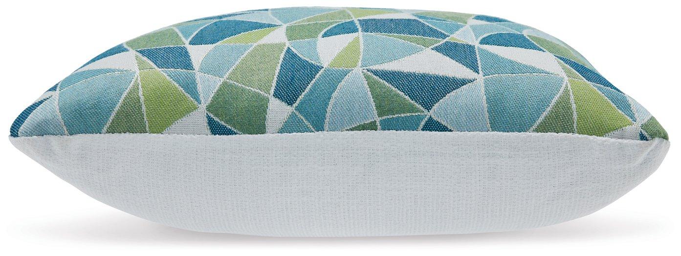 Seanow Next-Gen Nuvella Pillow - Visions in Furniture (La Mirada, CA)