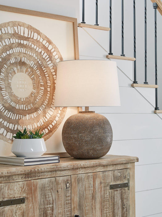 Neavesboro Lamp Set - Visions in Furniture (La Mirada, CA)
