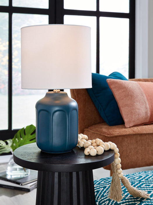 Gierburg Lamp Set - Visions in Furniture (La Mirada, CA)