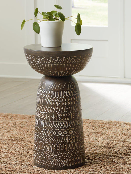 Hadcher Accent Table - Visions in Furniture (La Mirada, CA)