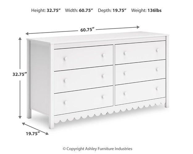 Hallityn Dresser - Visions in Furniture (La Mirada, CA)