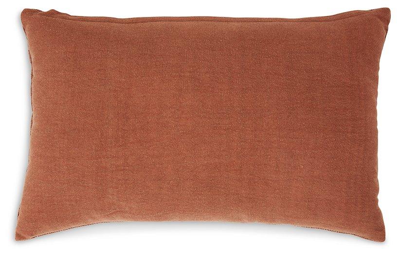 Dovinton Pillow - Visions in Furniture (La Mirada, CA)