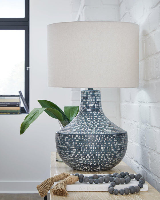 Schylarmont Lamp Set - Visions in Furniture (La Mirada, CA)