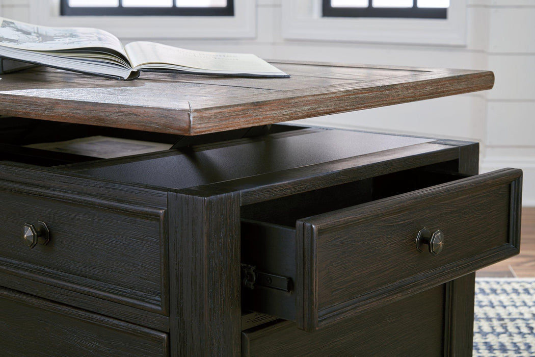 Tyler Creek Occasional Table Set - Visions in Furniture (La Mirada, CA)