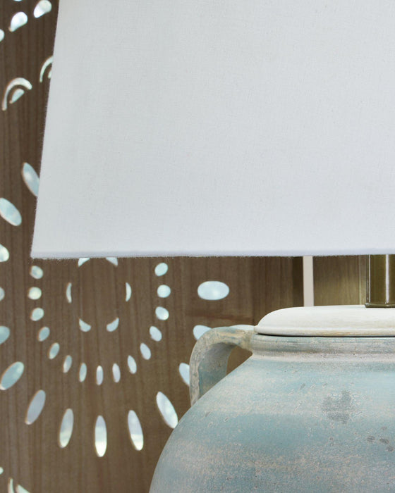 Shawburg Lamp Set - Visions in Furniture (La Mirada, CA)