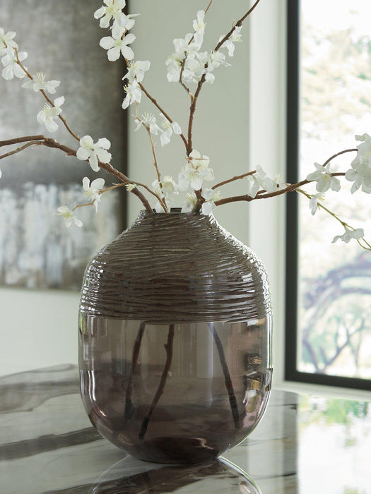 Harpwick Vase - Visions in Furniture (La Mirada, CA)