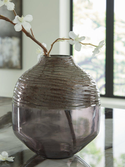 Harpwick Vase - Visions in Furniture (La Mirada, CA)