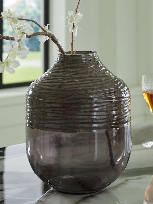 Harpwick Vase - Visions in Furniture (La Mirada, CA)
