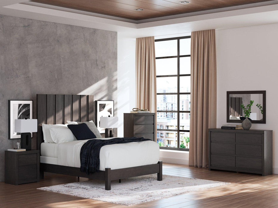 Fraluna Dresser and Mirror - Visions in Furniture (La Mirada, CA)
