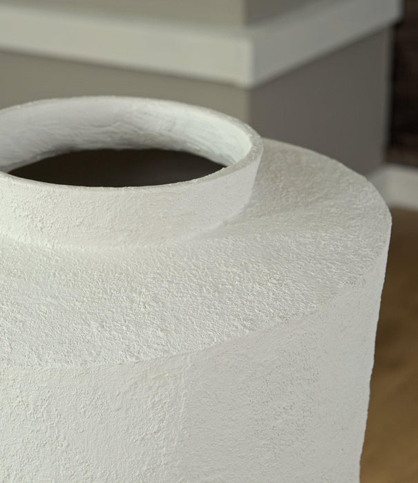 Flurinworth Vase - Visions in Furniture (La Mirada, CA)