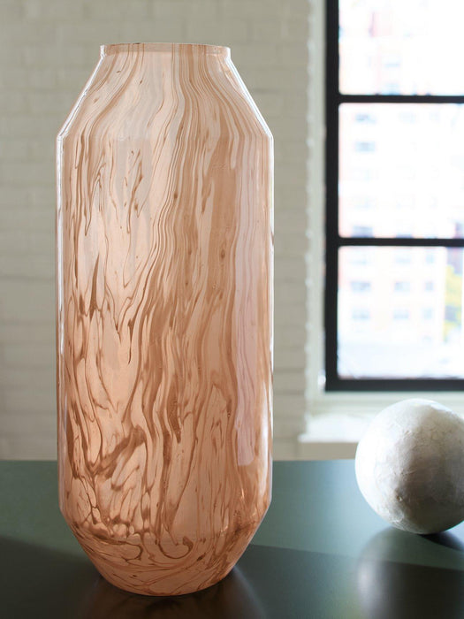 Dushby Vase - Visions in Furniture (La Mirada, CA)