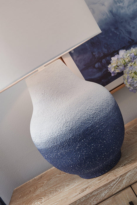 Dashland Table Lamp - Visions in Furniture (La Mirada, CA)