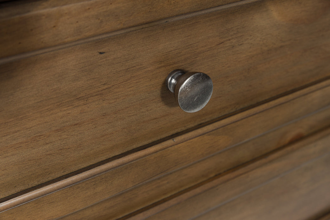 Feddinger Chest of Drawers - Visions in Furniture (La Mirada, CA)