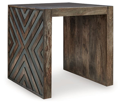 Dreggan End Table - Visions in Furniture (La Mirada, CA)