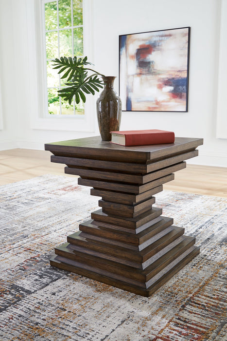 Hannodream End Table - Visions in Furniture (La Mirada, CA)