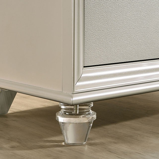 Maddie Bed White & Silver - Visions in Furniture (La Mirada, CA)