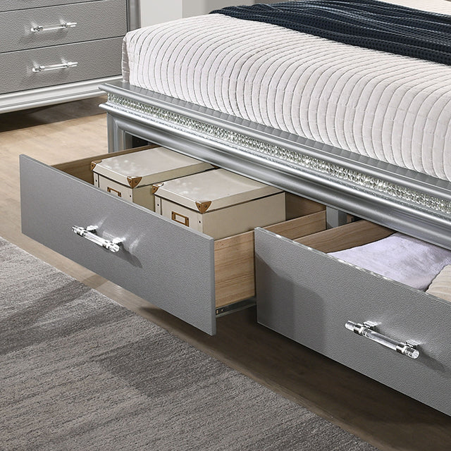 Maddie Bed White & Silver - Visions in Furniture (La Mirada, CA)