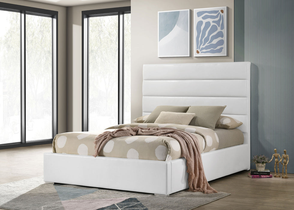Felicity Beds - Visions in Furniture (La Mirada, CA)