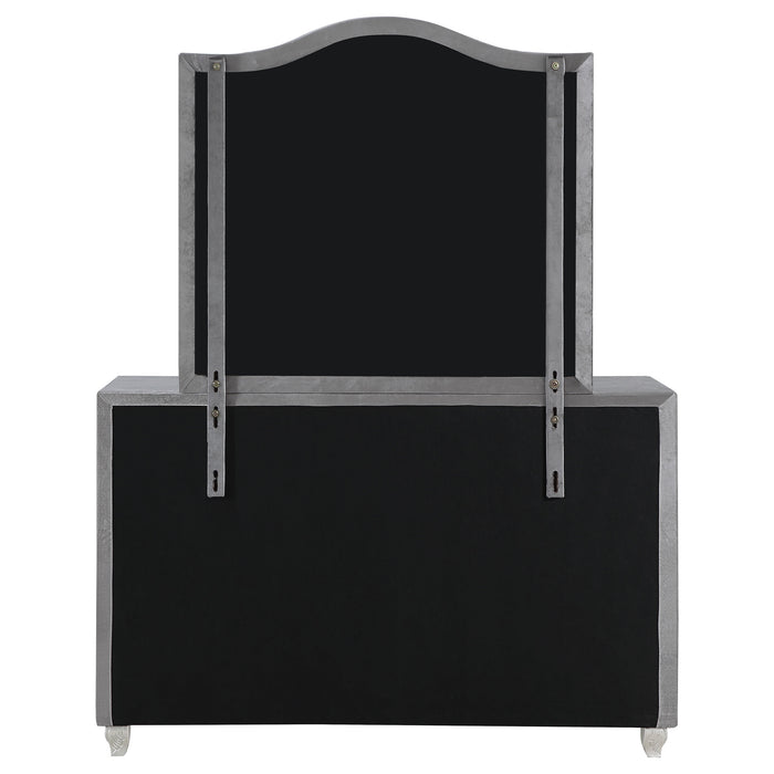 Deanna Dresser With Mirror - Visions in Furniture (La Mirada, CA)