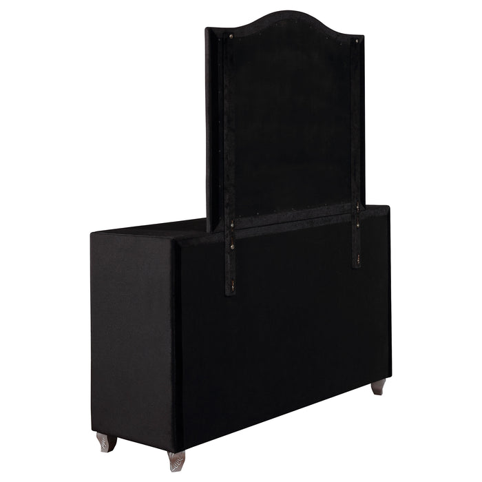 Deanna Dresser With Mirror - Visions in Furniture (La Mirada, CA)