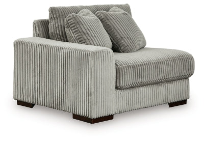 Lindyn Sectional with Chaise