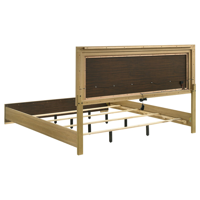 Hyland Eastern King Bed - Visions in Furniture (La Mirada, CA)