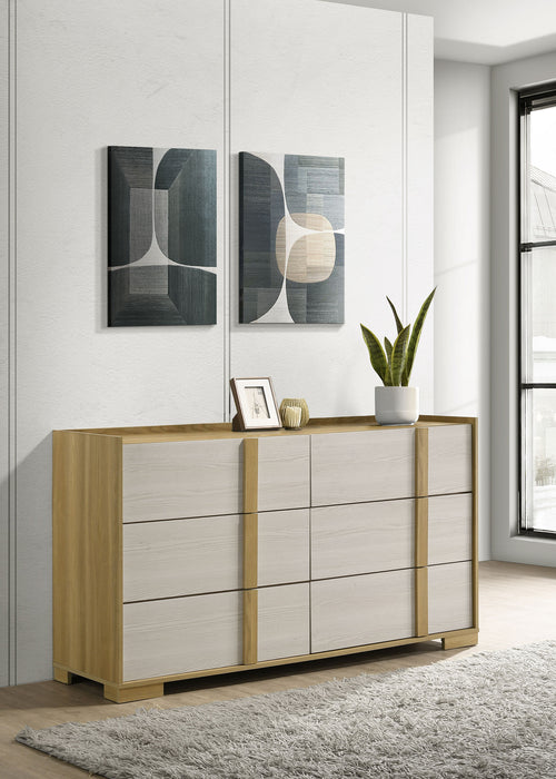 Hyland Dresser - Visions in Furniture (La Mirada, CA)