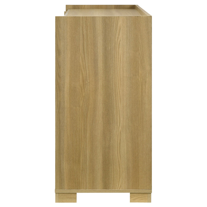 Hyland Dresser - Visions in Furniture (La Mirada, CA)