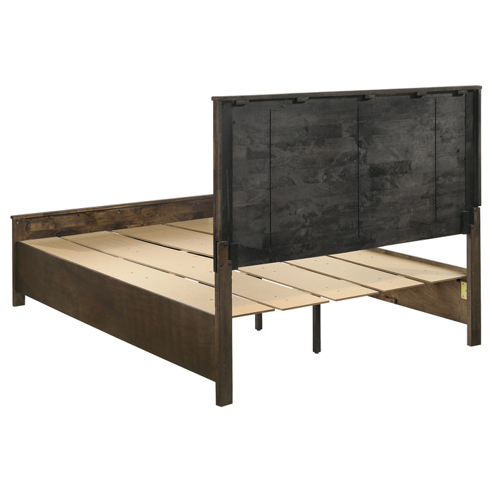 Woodmont 4 & 5 Piece E.King, Queen, & Cal;.King Bedroom Sets - Visions in Furniture (La Mirada, CA)