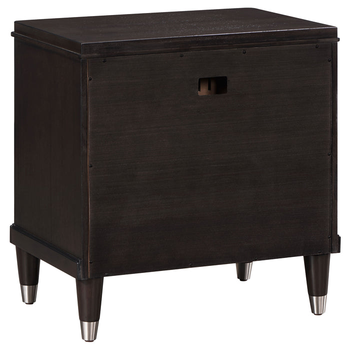 Emberlyn 4 & 5 Piece Bedroom Set - Visions in Furniture (La Mirada, CA)