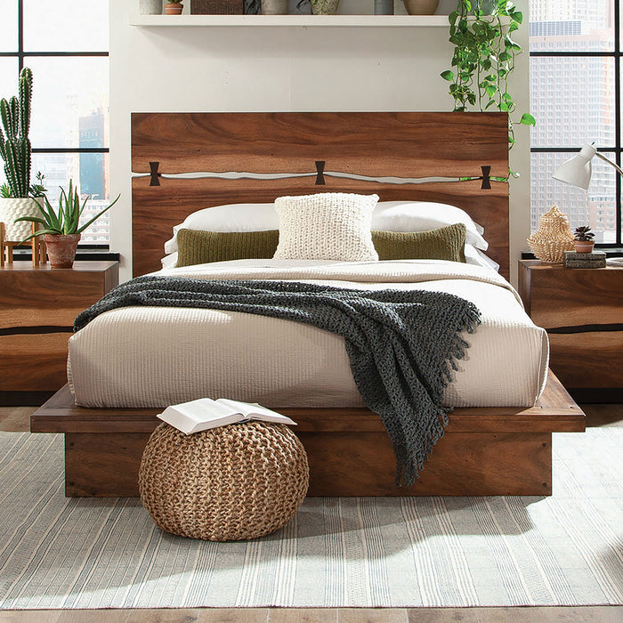 Winslow Queen & E.King Bed - Visions in Furniture (La Mirada, CA)