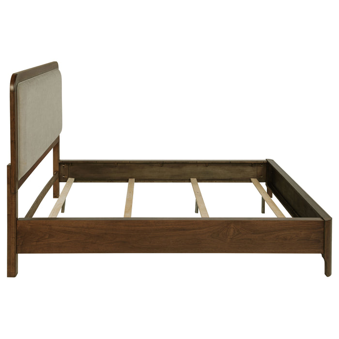 Maderia California King, E.King, & Queen Bed - Visions in Furniture (La Mirada, CA)